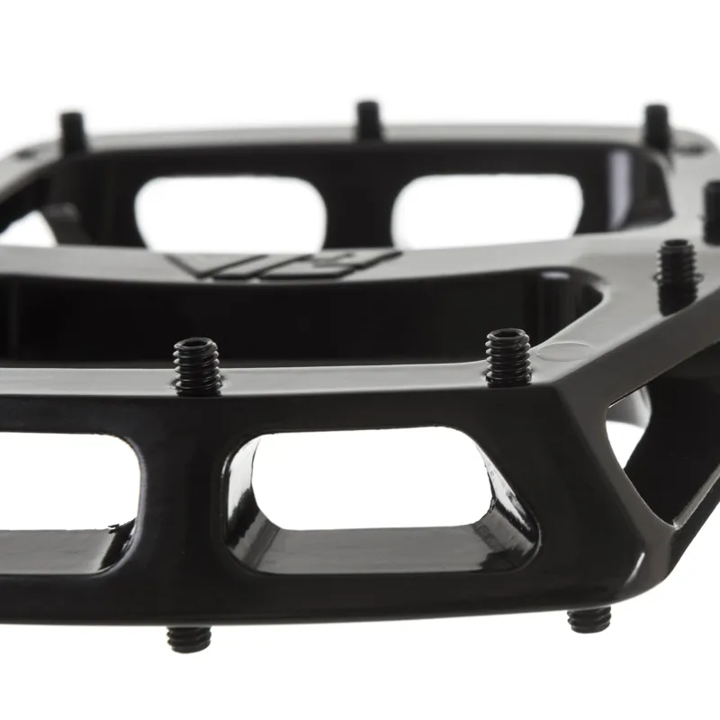 DMR V12 Pedals in Black-2
